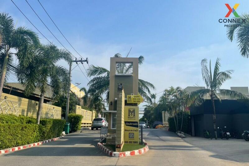 Baan Rock Garden Airport Suvarnabhumi 2 บ้านร็อคการ์เด้น แอร์พอร์ต สุวรรณภูมิ เฟส 2, Samut Prakan