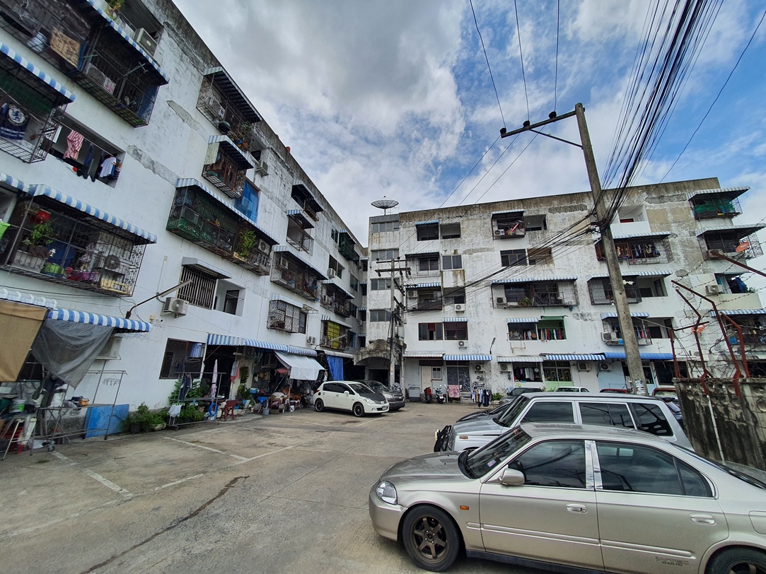 Condominium project at Ram Intra Housing Estate, Building A