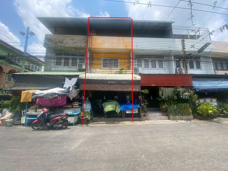 หมู่บ้าน สมุทรนิเวศน์, Samut Prakan