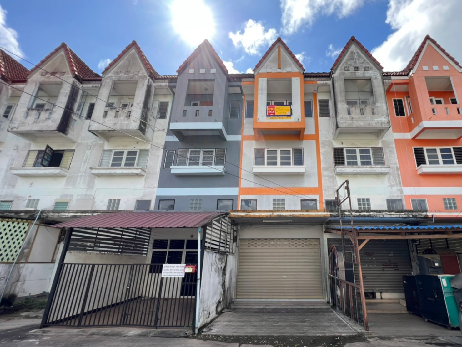 บ้านเดี่ยว โครงการวิรากร สัตหีบ : ปรับปรุงใหม่