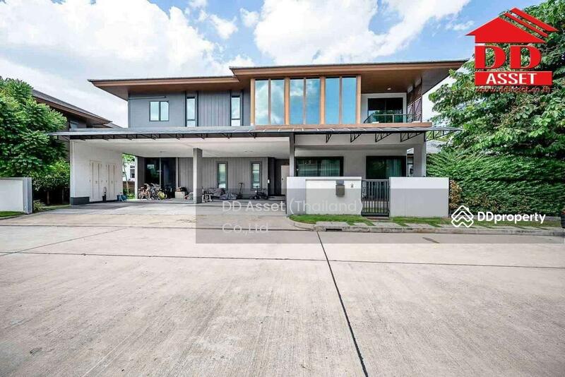 Burasiri Pattanakarn, Bangkok