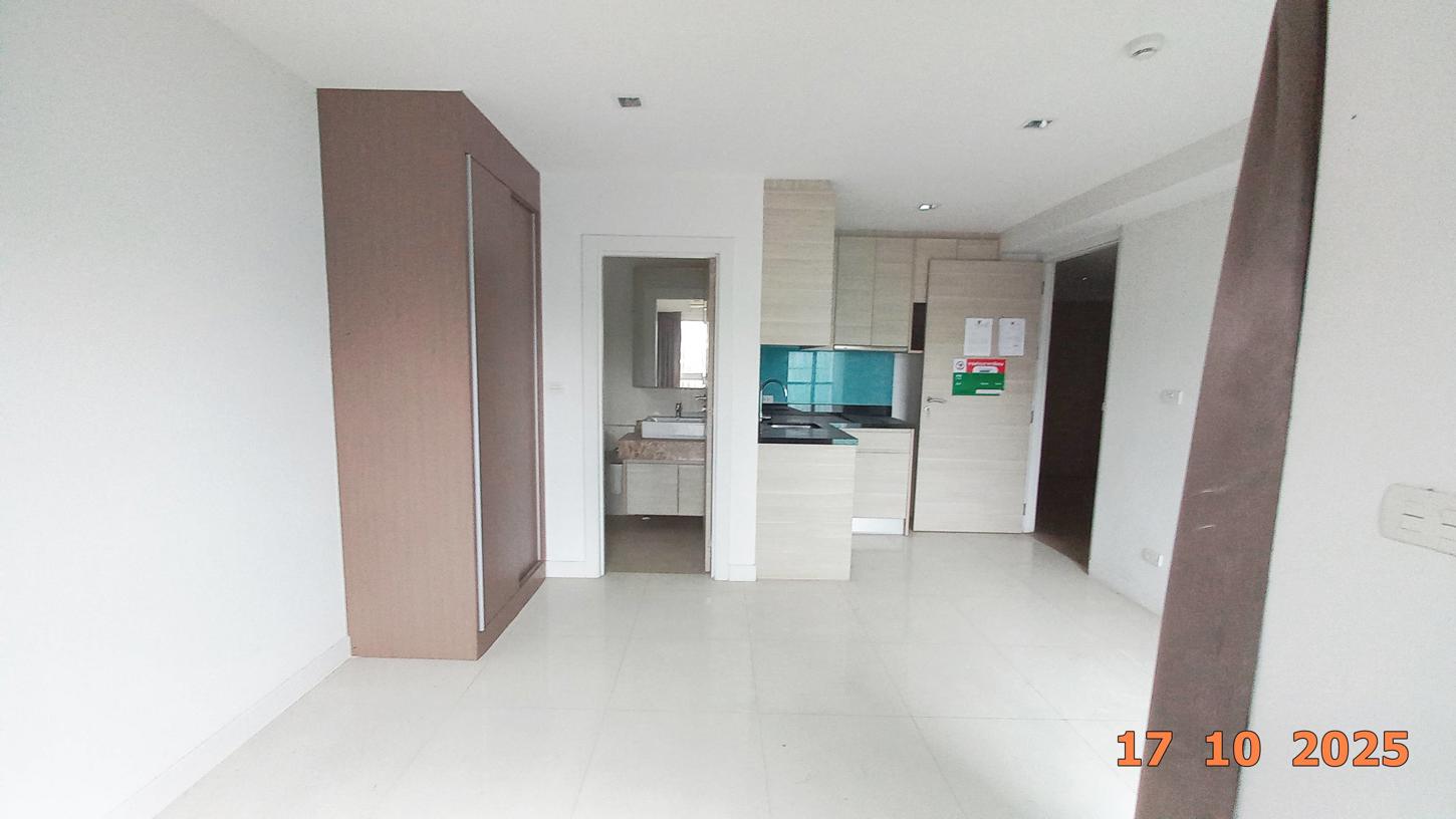 Condominium at Laong Beach Condominium, Sattahip, Chonburi