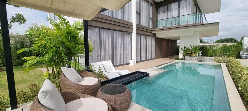 Luxury 4-Bedroom Pool Villa for Sale in Thung Klom-Tan Man, Chon Buri (Pattaya)