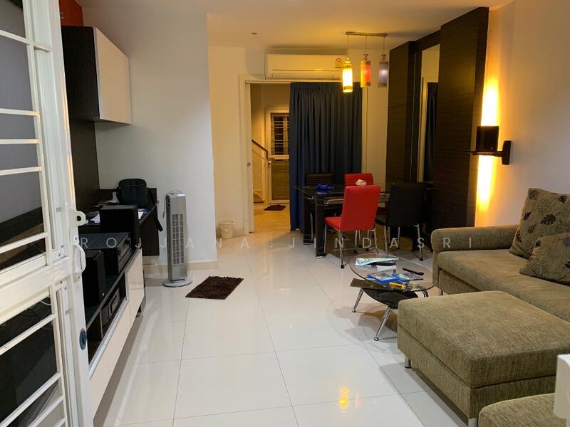 3-Bedroom Townhouse, Bangkok