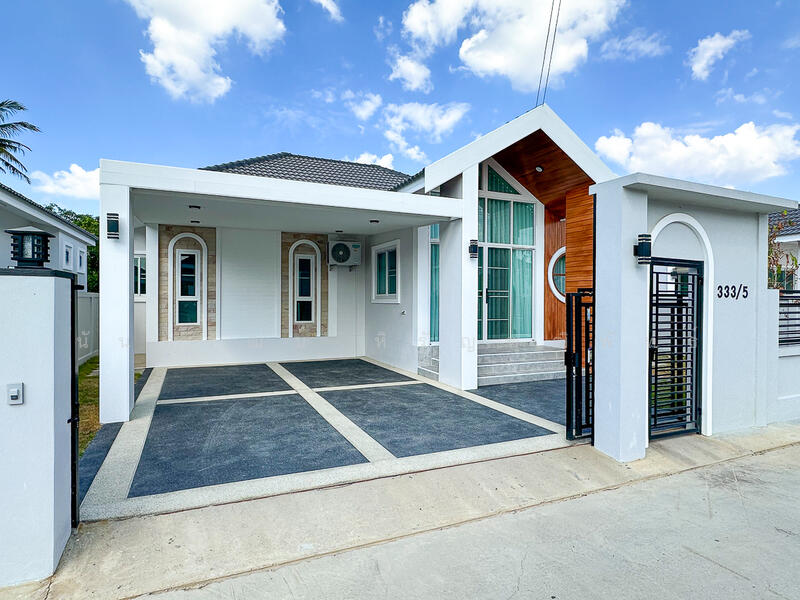 New 3 Bed House in Saraphi Chiang Mai for Sale, Chiang Mai