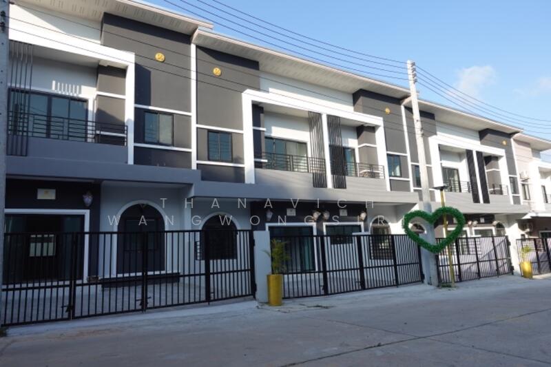 4-BR Townhouse, Prachuap Khiri Khan