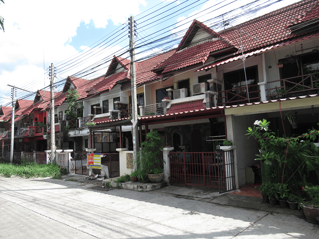 ทาวน์เฮ้าส์ โครงการเลควิลล์คอนโดมิเนียม เมืองนครราชสีมา