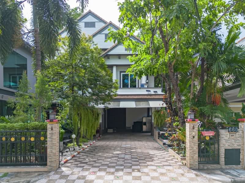 Baan Pattanakarn, Bangkok