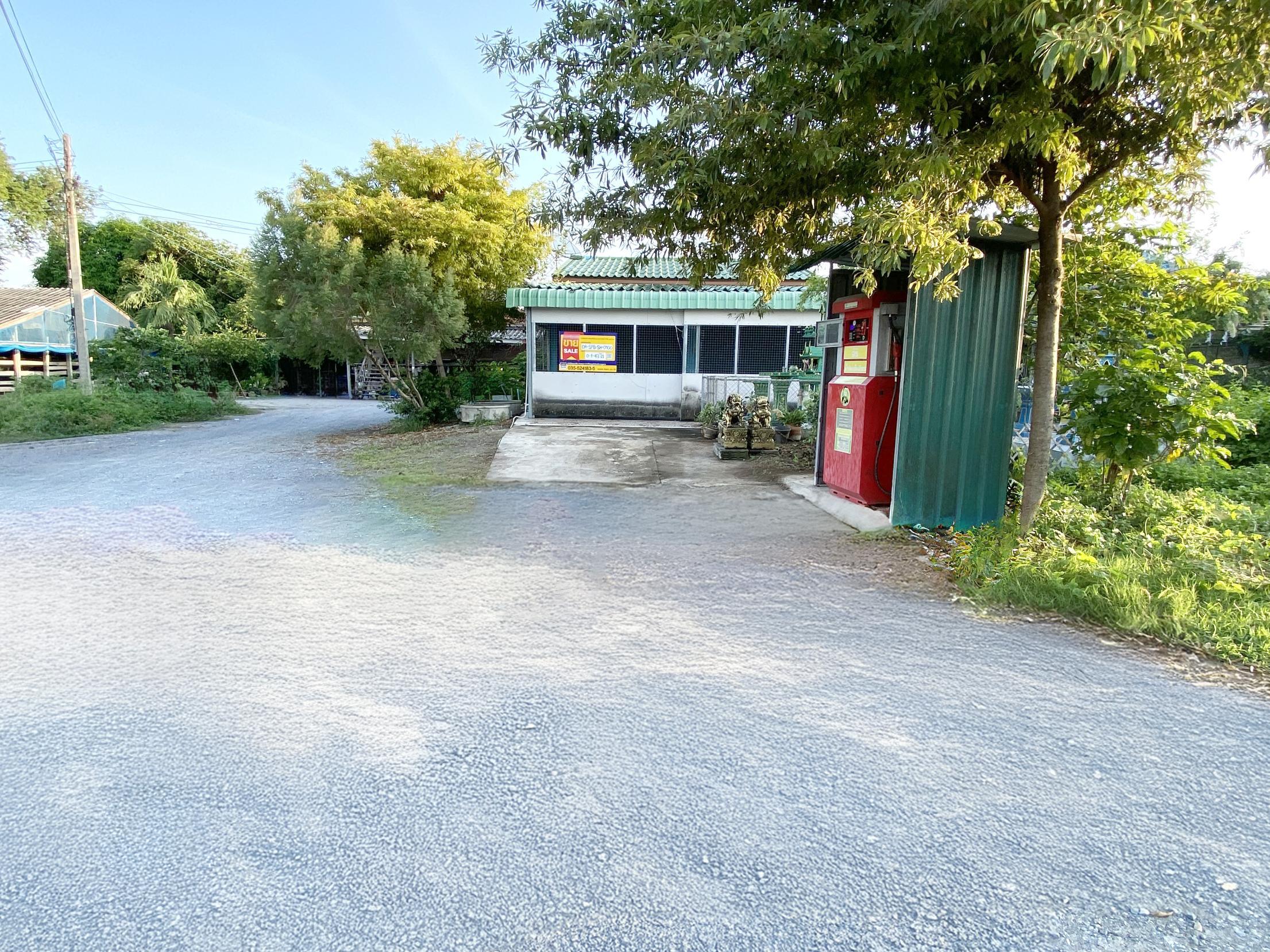 Single-Family Home in Suphan Buri City