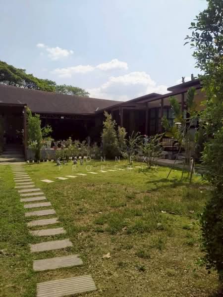 Single-story detached house with a large garden area, Saraburi