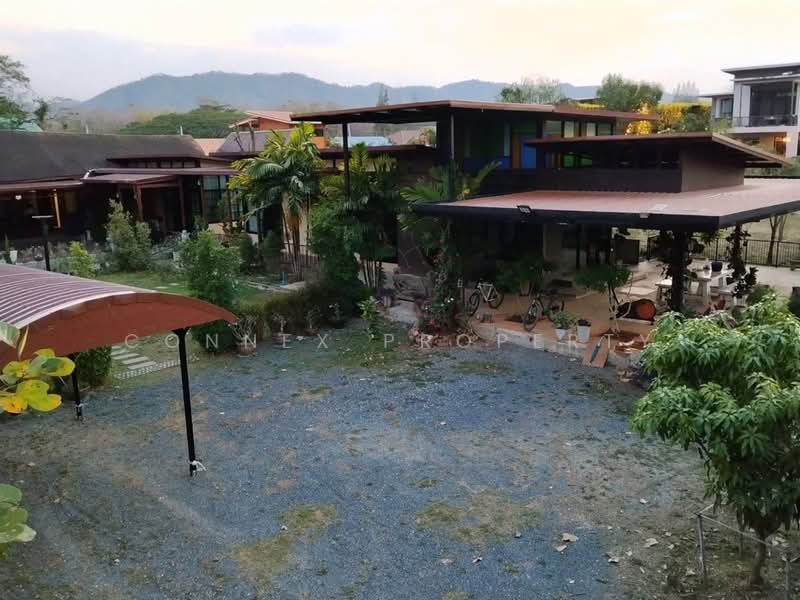 Single-story detached house with a large garden area, Saraburi