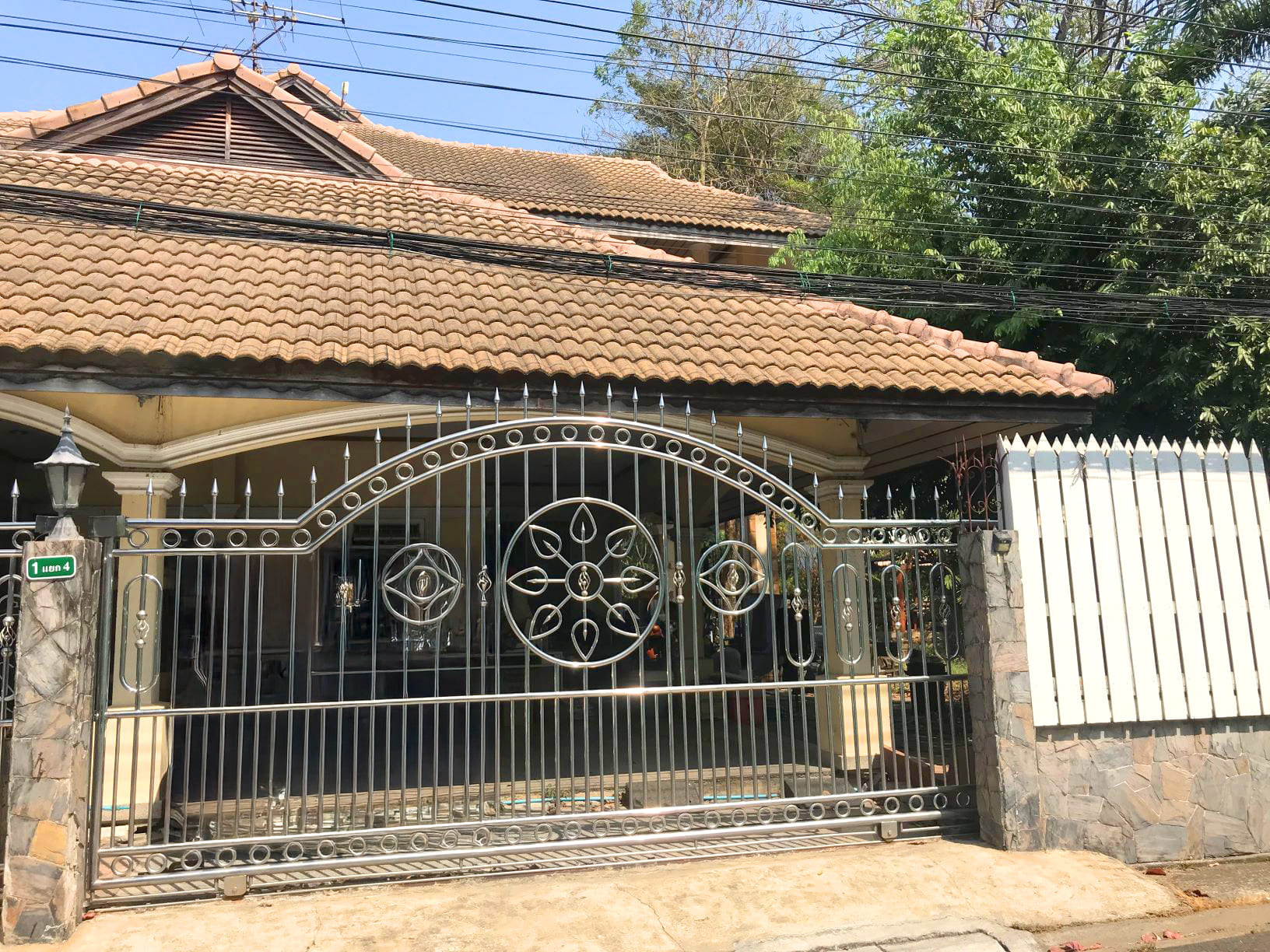 Single-Family Home in Bang Kapi, Bangkok