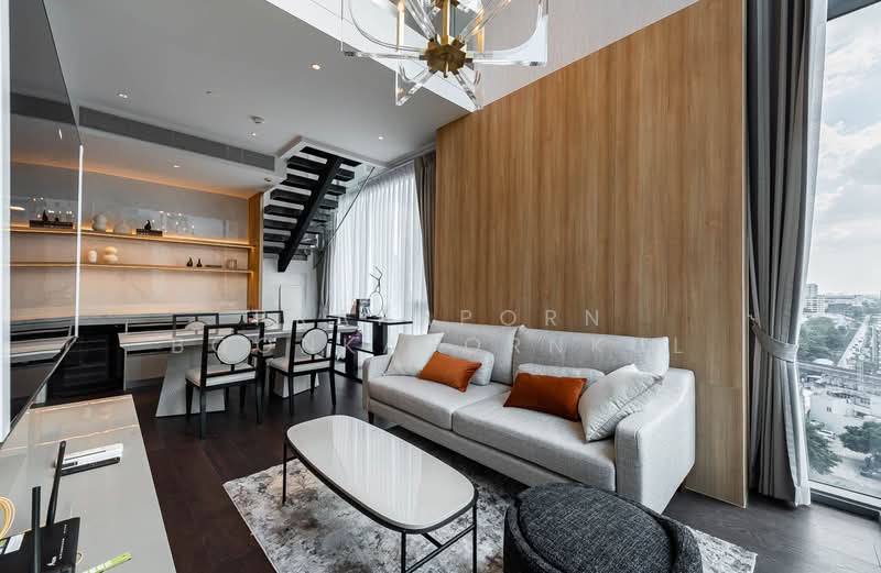 LAVIQ Sukhumvit 57, Bangkok