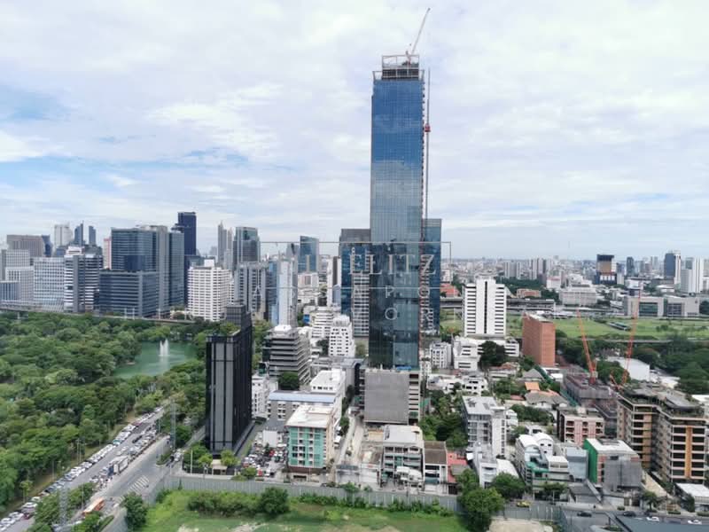 Nimit Langsuan, Bangkok