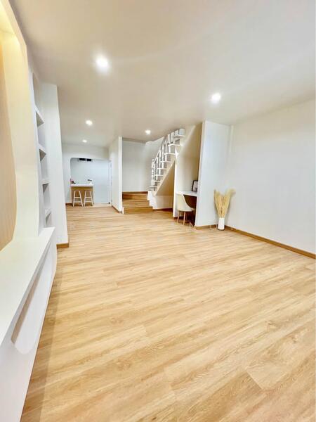 3-BR Townhouse, Bangkok