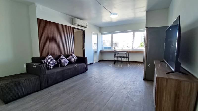 Pattaya Beach Condo, Chon Buri (Pattaya)
