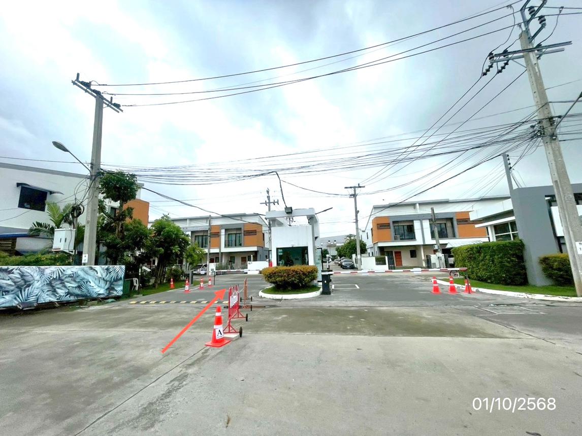 ทาวน์เฮ้าส์ เรสท์ ทาวน์ บางนา บางพลี สมุทรปราการ