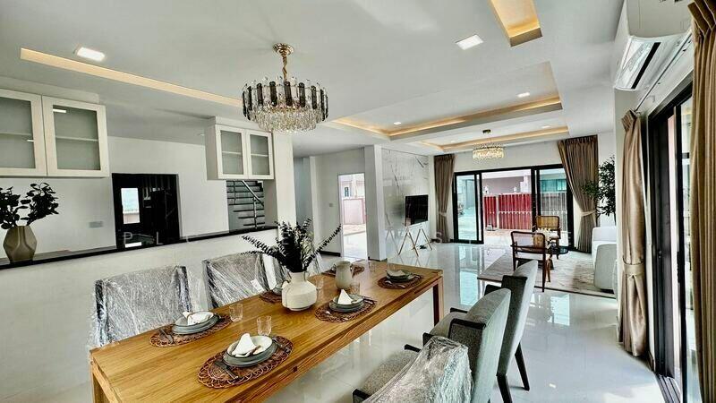 Luxury Two-Story Modern Villa for Sale in Huay Yai, Chon Buri (Pattaya)