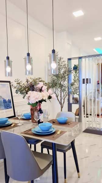 Townhome for Sale Central Pattaya Large Layout High Rental Yield, Chon Buri (Pattaya)