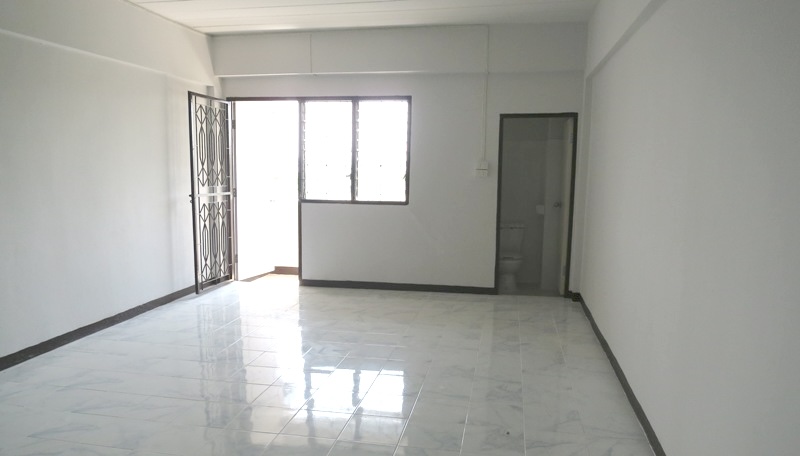 คอนโดมิเนียม โครงการน้ำเพชรคอนโดทาวน์ เมืองนนทบุรี