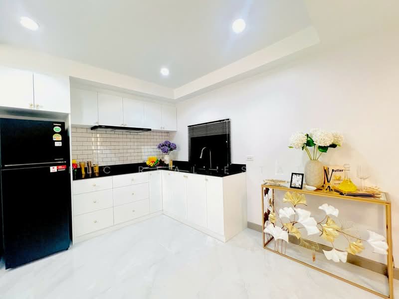 3 Bedroom House for Sale in East Pattaya, Chon Buri (Pattaya)