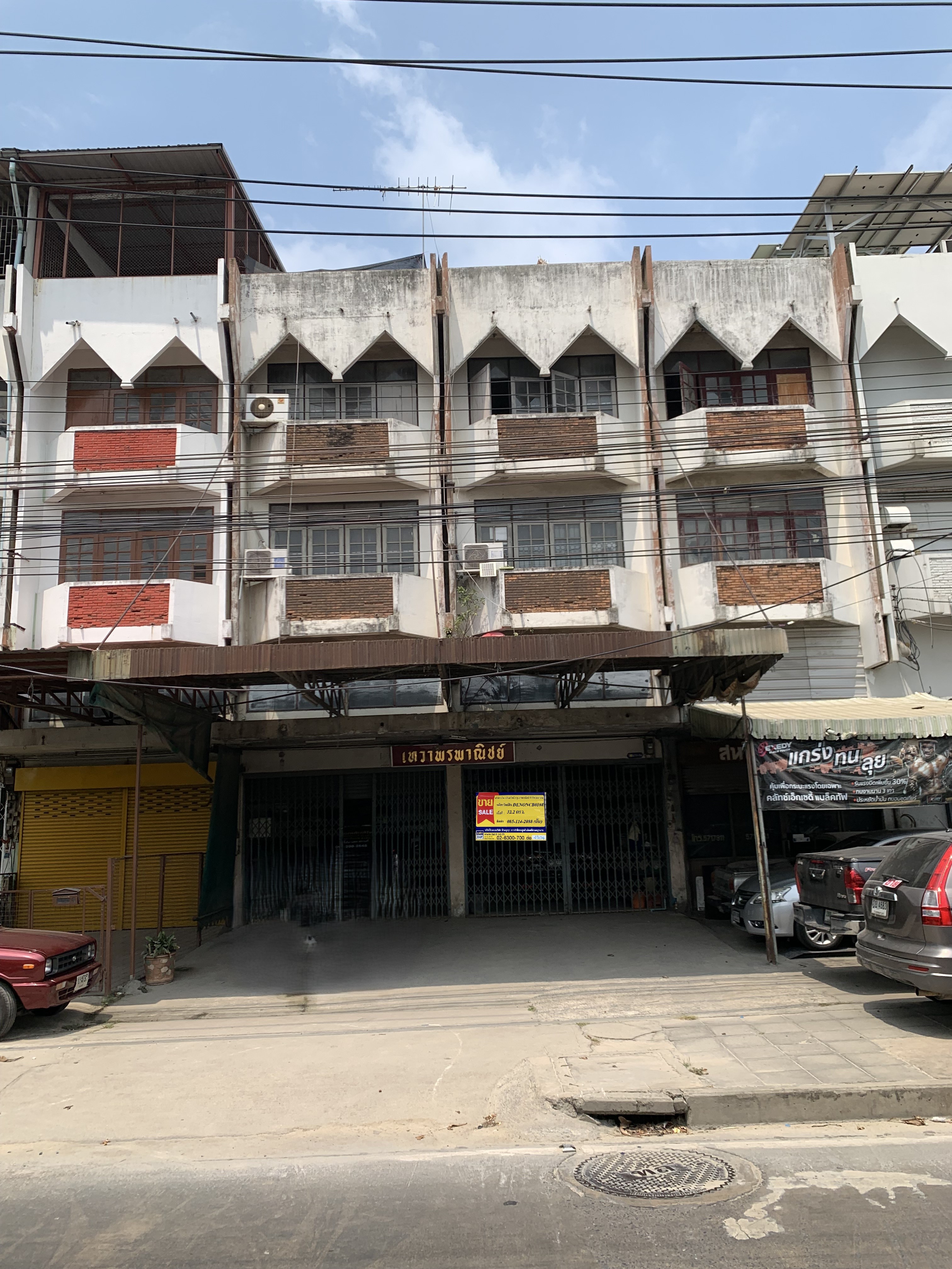 Townhouse 2.5 stories, Ban Buai-Tai Noi, Nonthaburi