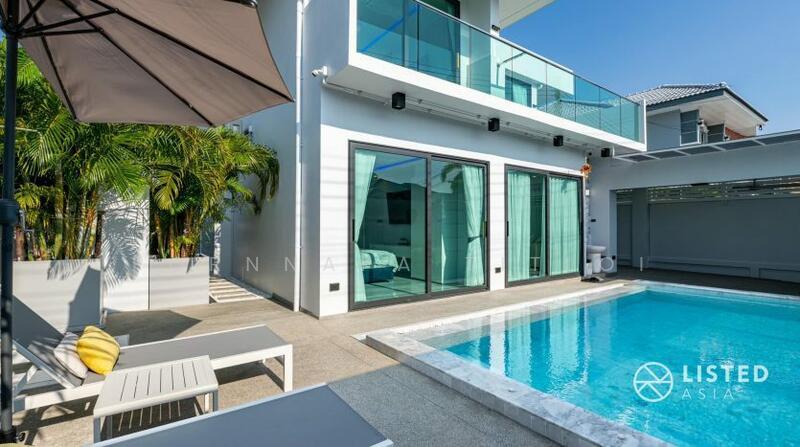 2 storey house for sale 5 bedrooms 5 bathrooms in Jomtien, Chon Buri (Pattaya)