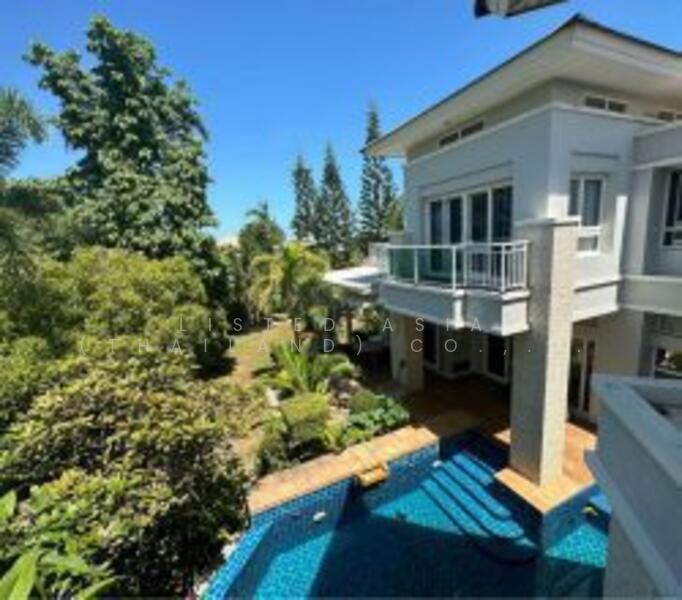 4 Bedrooms Pool Villa for Sale in Jomtien - Pattaya, Chon Buri (Pattaya)