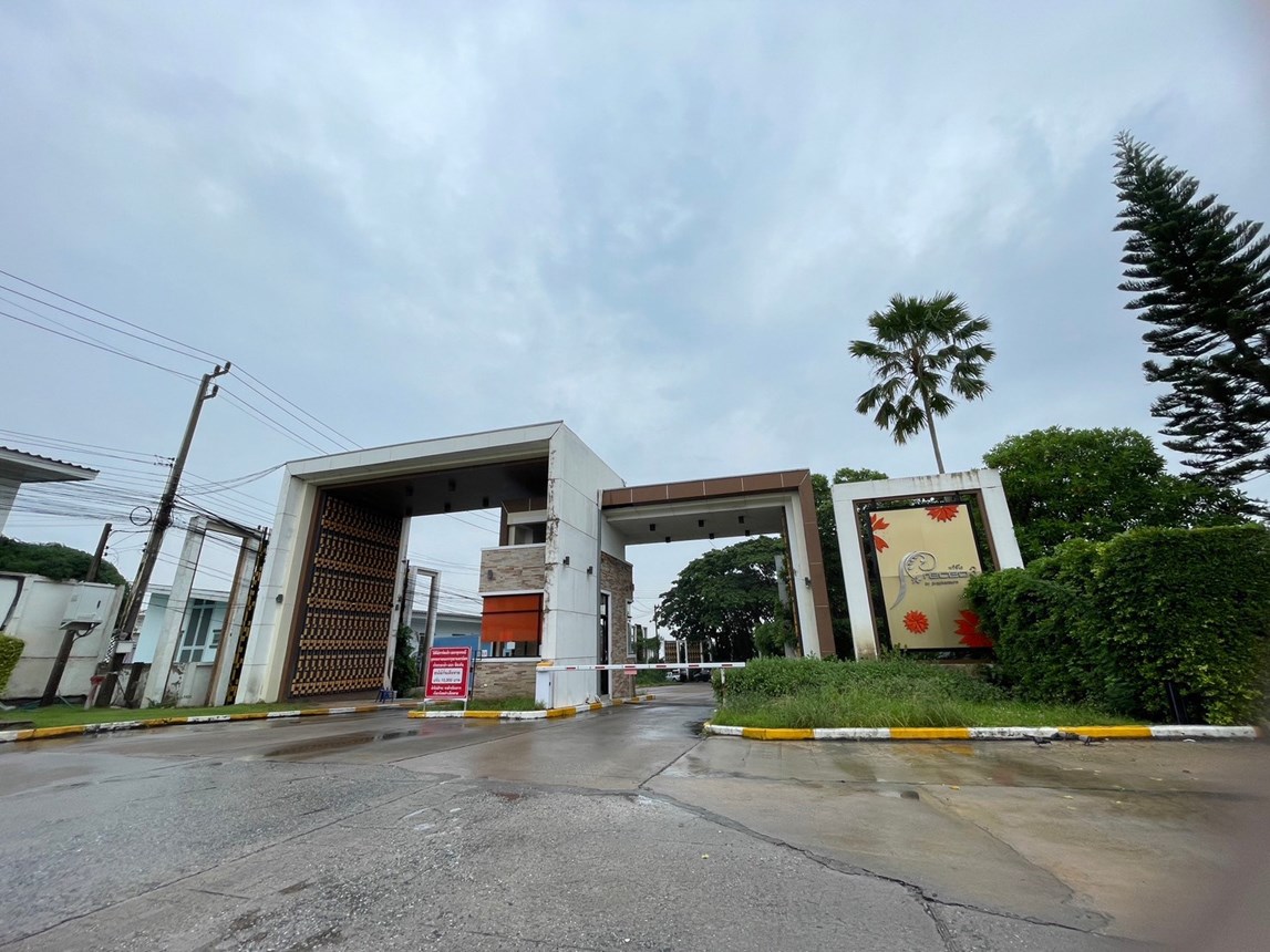 Townhouse in Prabhasri Green Park 8, Sriracha, Chonburi
