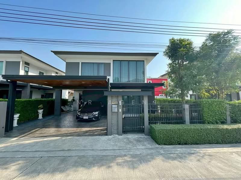 Britania Bangna-KM.12, Samut Prakan