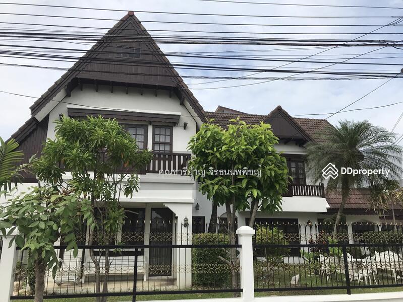 Single house for sale at Prachachuen, area 150 sq.wah, 5 bedrooms, 3 bathrooms, 6 cars park., Nonthaburi