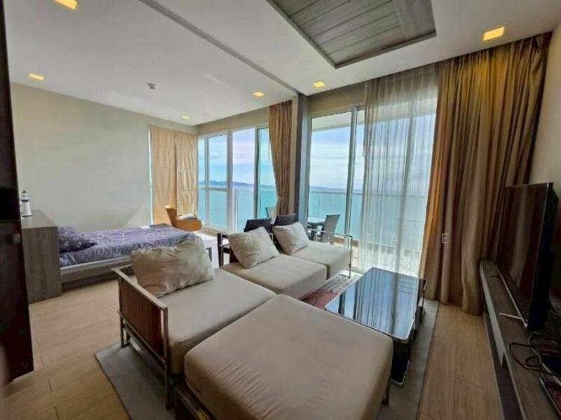 Cetus Beachfront, Chon Buri (Pattaya)