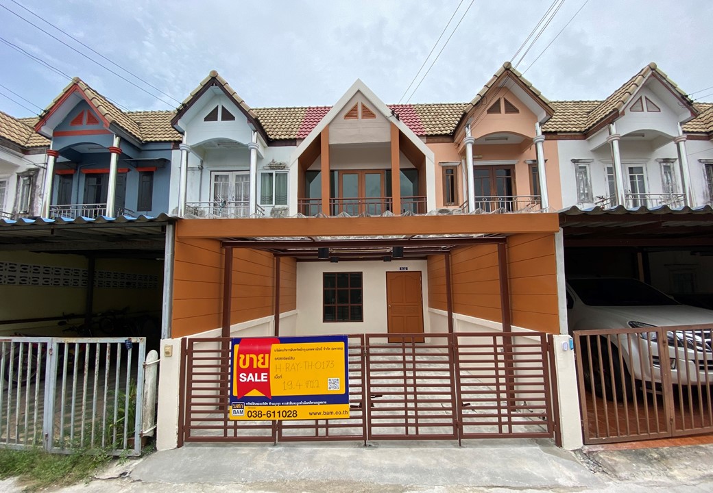 Townhouse in Narinrat Project, Rayong City