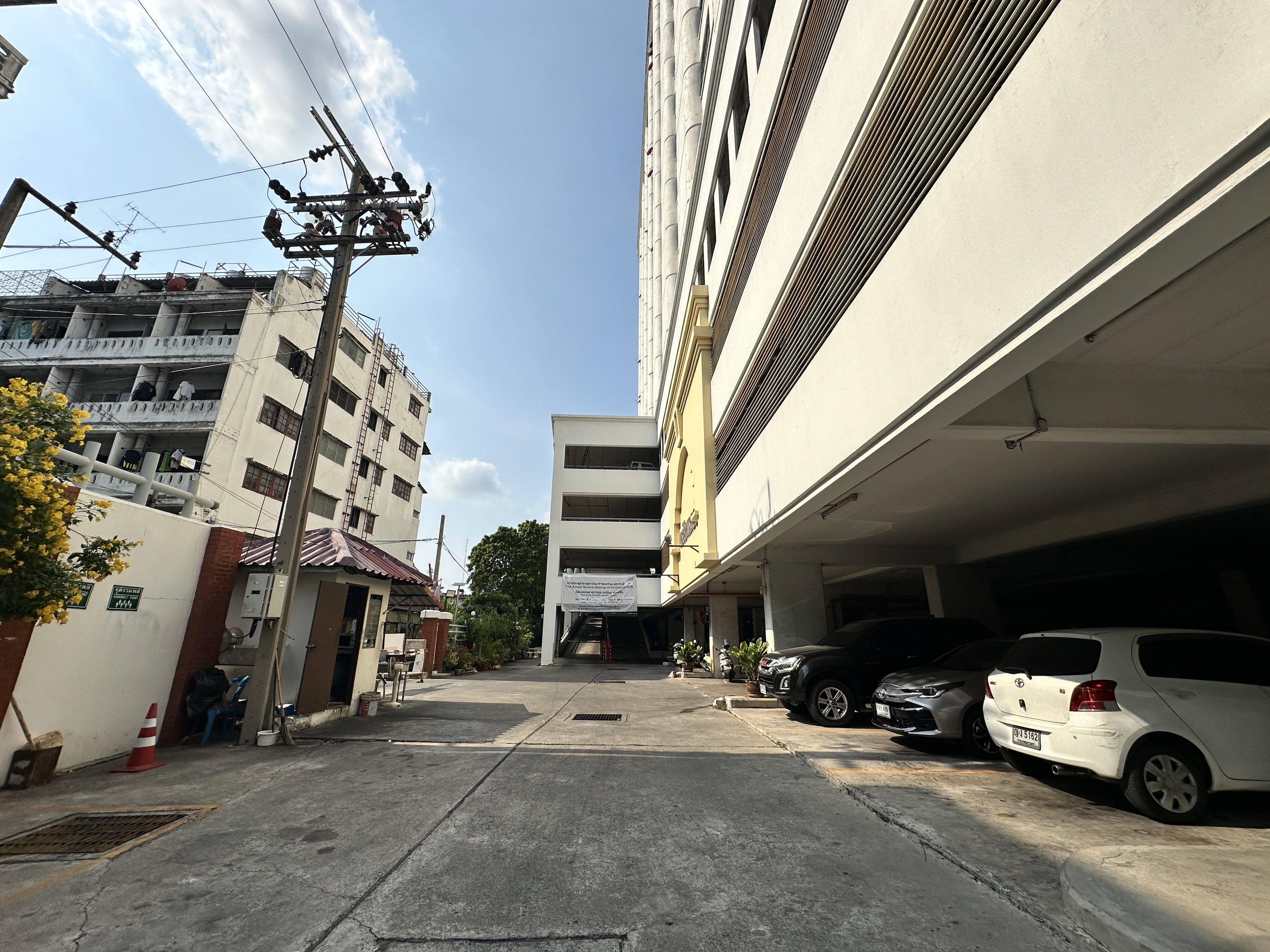 Pornpiya Mansion