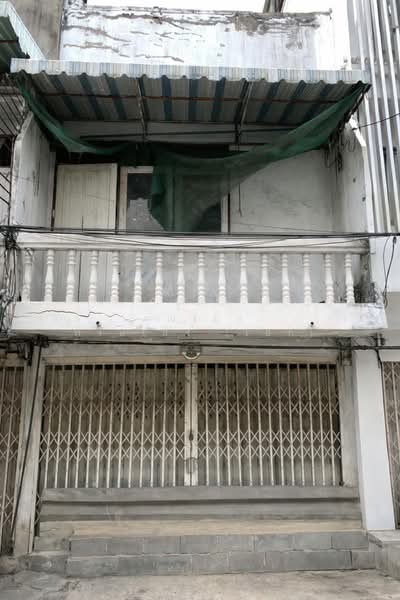 ทาวน์เฮ้าส์ เจริญนคร 62 ซ.ธรนินทร์ แขวงดาวคะนอง เขตธนบุรี กรุงเทพมหานคร 10600, Bangkok