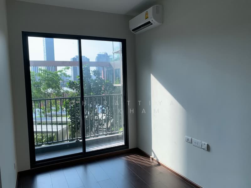 C Ekkamai, Bangkok
