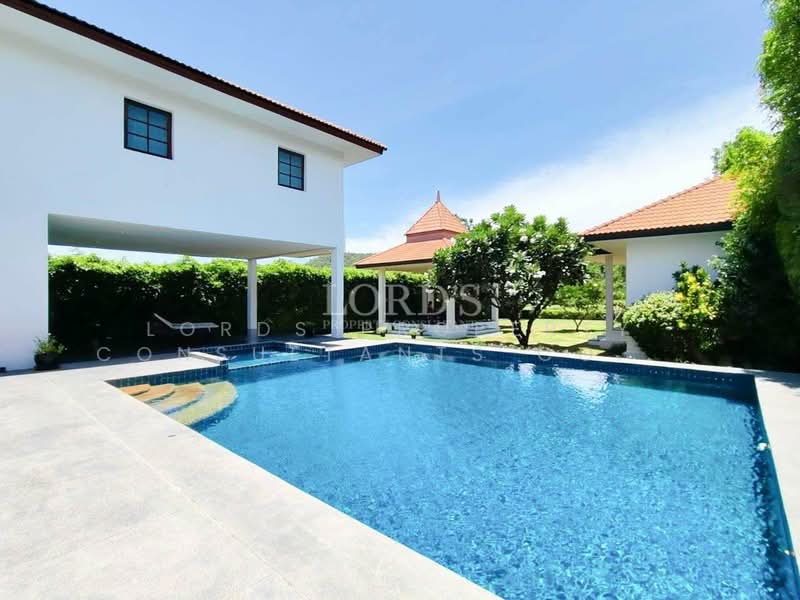 Palm Hills Golf Club and Residence, Phetchaburi