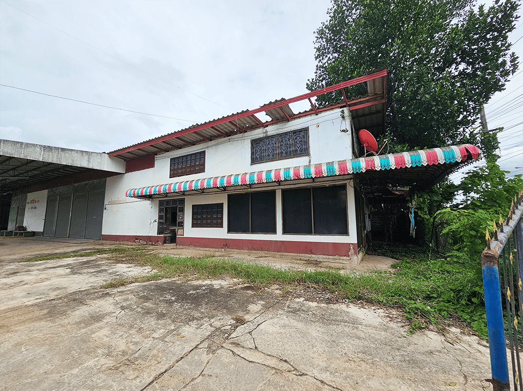 โรงงาน ท่าลี่