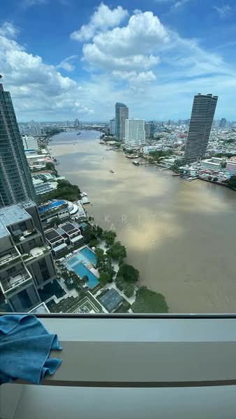 Four Seasons Private Residences, Bangkok