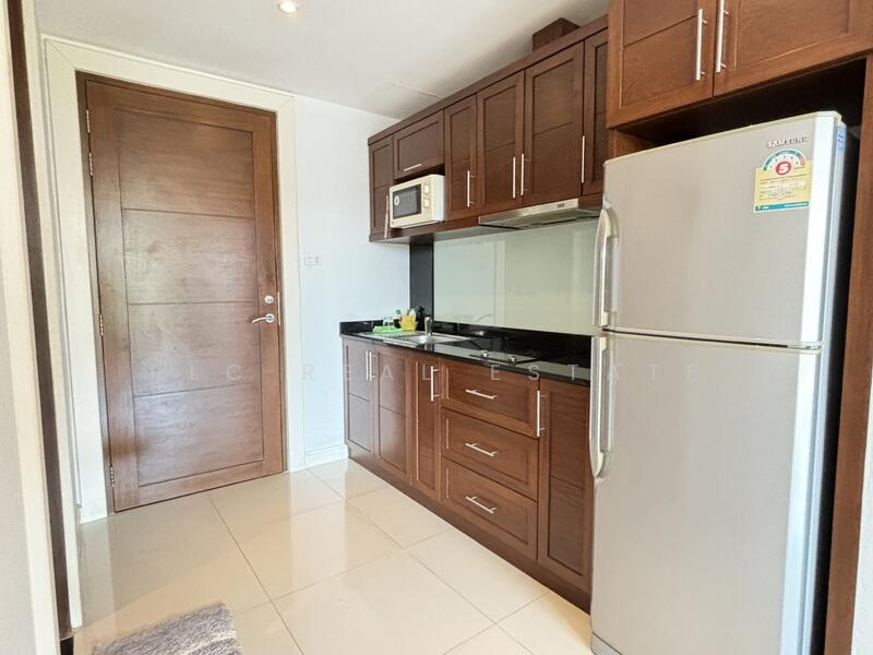 Jomtien Beach Condo, Chon Buri (Pattaya)