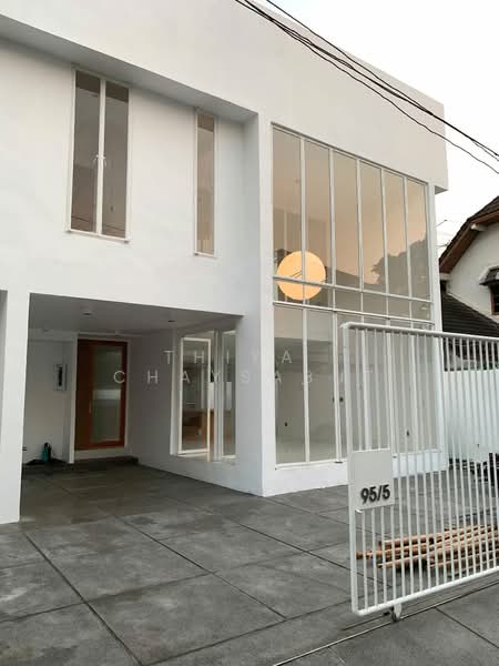 บ้านเดี่ยวรัชดา32 เนื้อที่ 50 ตร.ว. 4ห้องนอน, Bangkok
