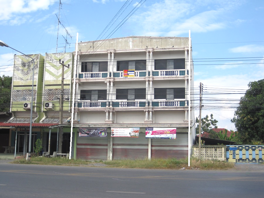 Commercial House in Lopburi City