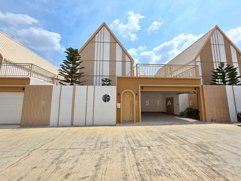 Pool Villa 3 bedroom for Sale in East Pattaya, Chon Buri (Pattaya)