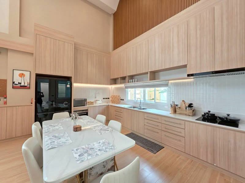 Pool Villa 3 bedroom for Sale in East Pattaya, Chon Buri (Pattaya)