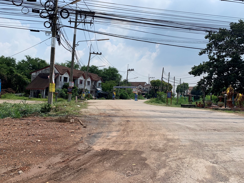 ทาวน์เฮ้าส์ โครงการบ้านเฟื่องฟ้านคร 5 ลาดหลุมแก้ว