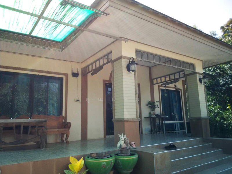 นอกโครงการกำแพงเพชร, Kamphaeng Phet