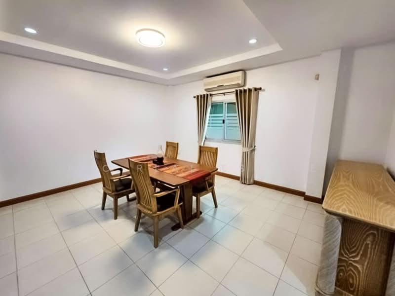 4 Bedroom House for Sale in North Pattaya, Chon Buri (Pattaya)