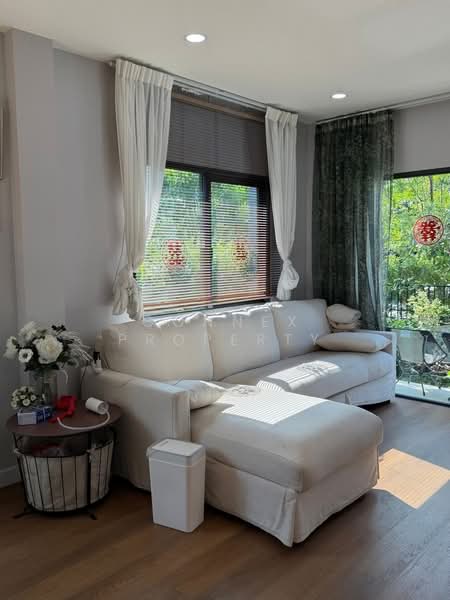 Centro Bangna-Kingkaew, Samut Prakan