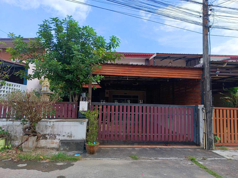 นอกโครงการสงขลา, Songkhla