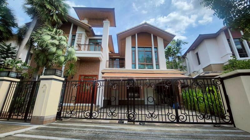 Baan Sansiri Sukhumvit 67, Bangkok